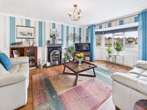 Living Room- click for photo gallery